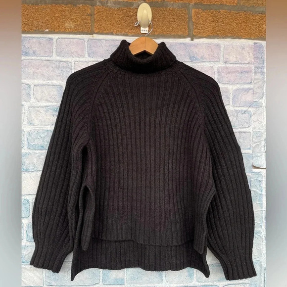 Mother of Pearl Sweaters - mother of pearl no frills chunky wool sweater small